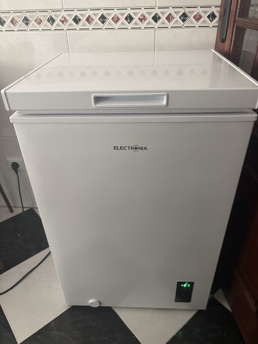 Arca Congeladora Horizontal Electronia Kyla 99L