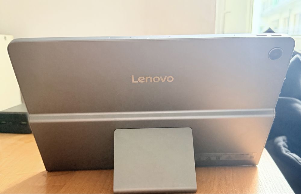 Tablet Lenevo Tab Plus