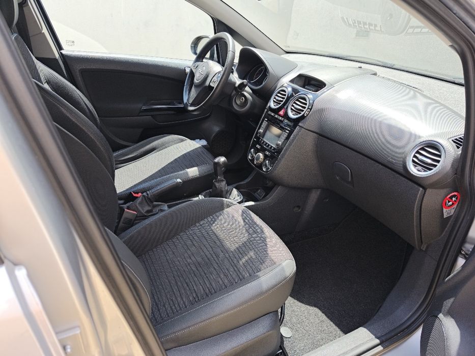 Opel corsa 1.2 selection
Opel Corsa 
Opel Corsa 1.2 Selection Selection