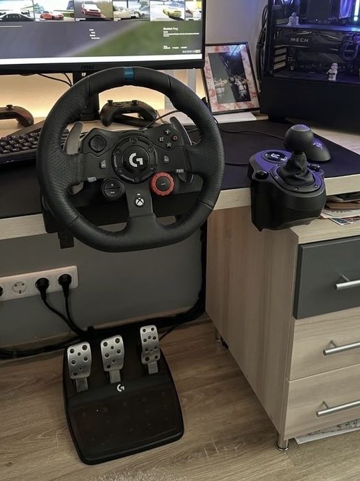 Kierownica logitech g923 xbox wraz z pedałami oraz shifterem