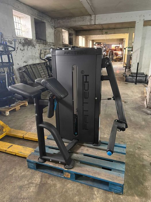 Máquina de gluteos ffittech