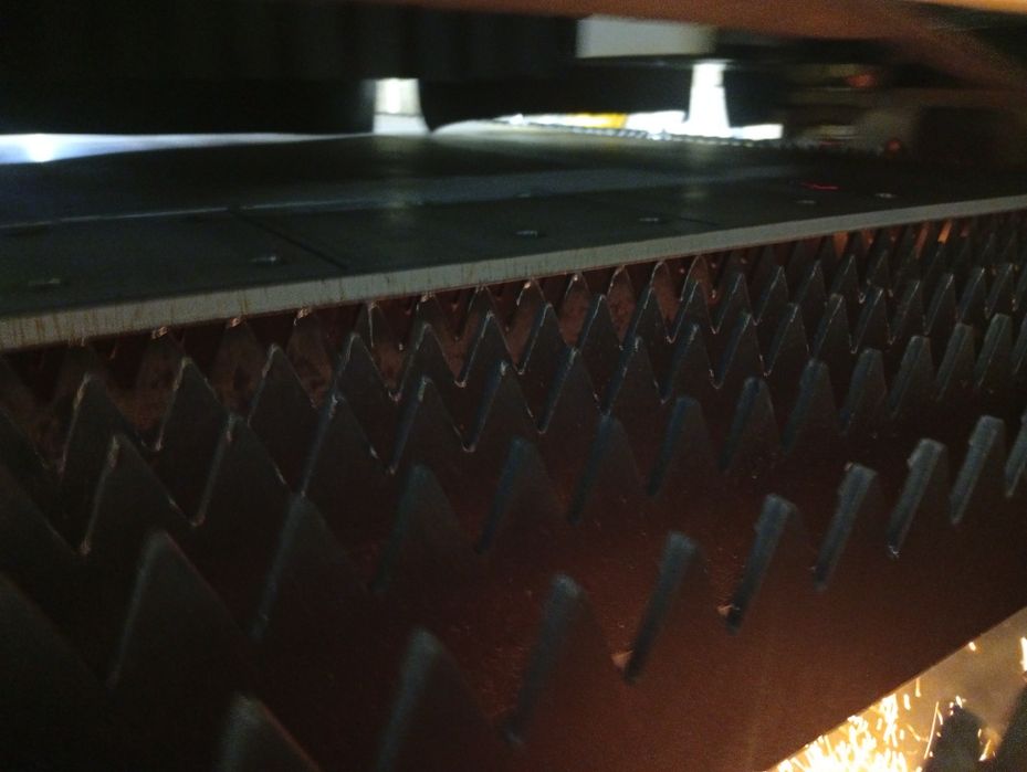 Cięcie Laser CNC palenie usługi gięcia walcowanie
