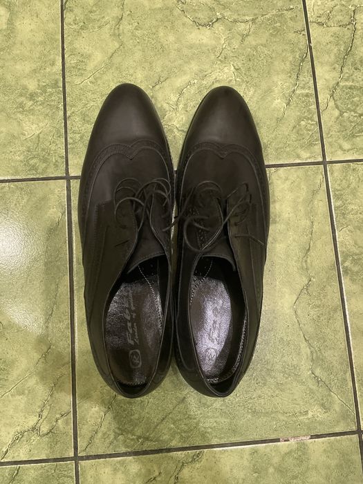 Продам туфли faber