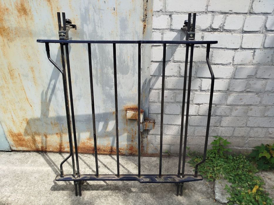 Багажник на машину