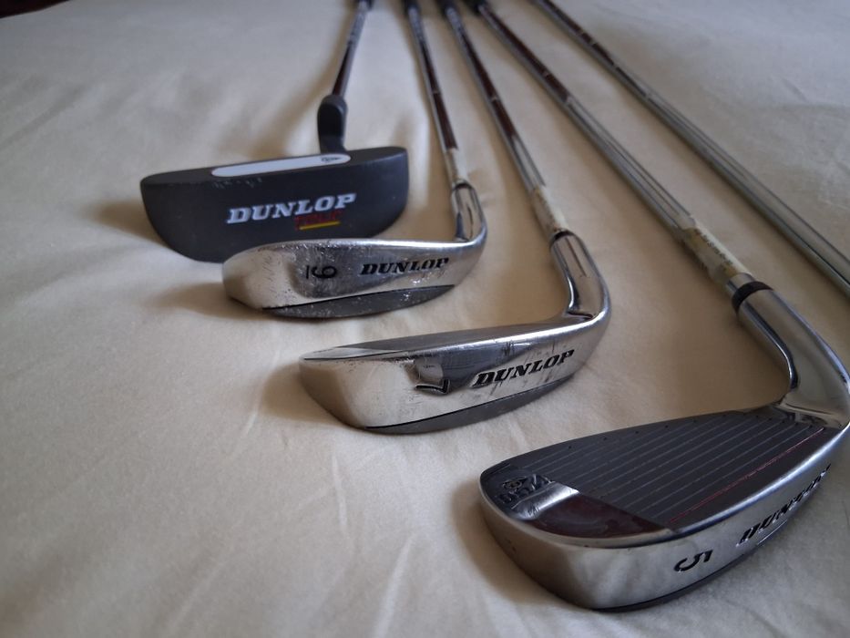 Vende-se conjunto tacos de Golfe