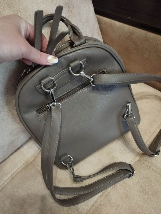 Сумка рюкзак .   .