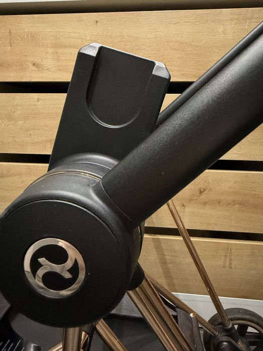 Адаптери до автокрісла  на шасі cybex  mios