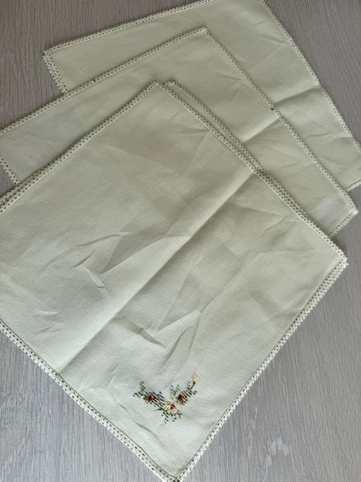 Серветки з вишивкою