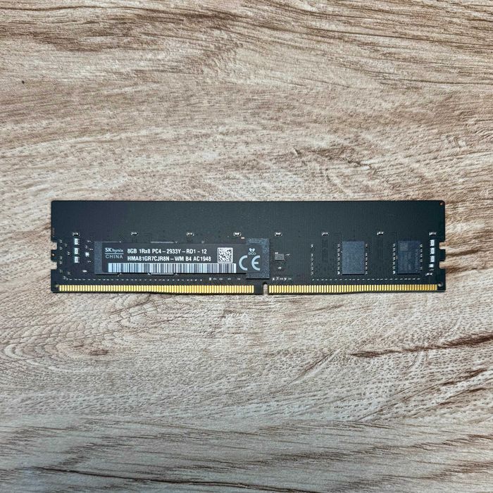 Оперативна пам'ять DDR4 ECC 8GB SK hynix