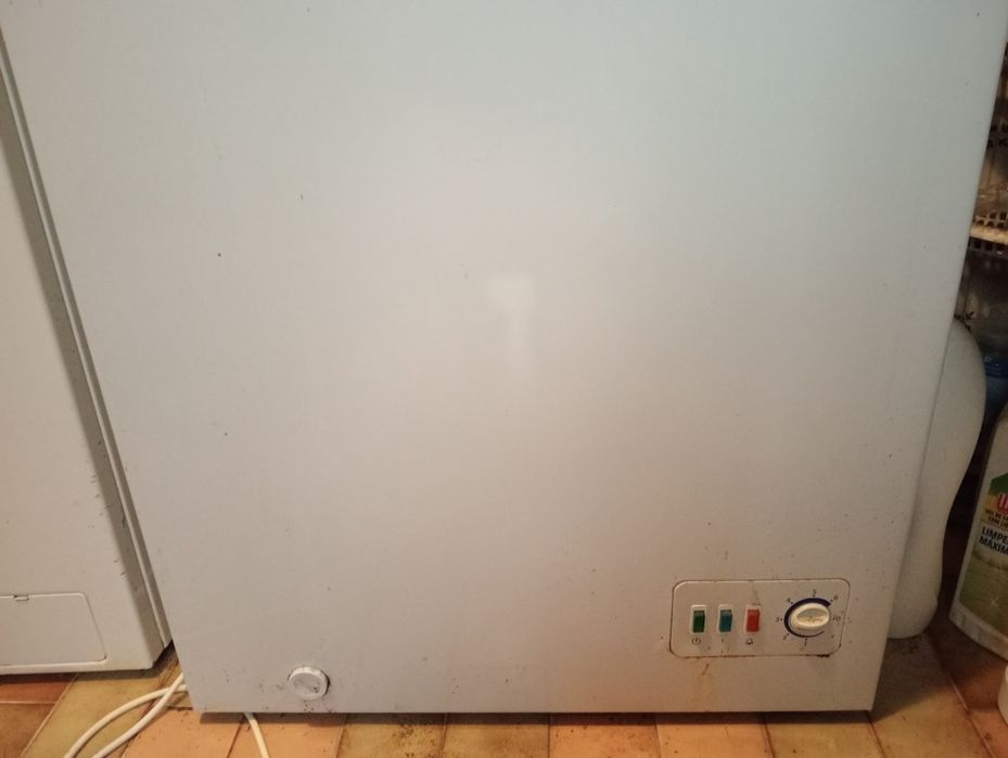 0. URGENTE Arca Congeladora INDESIT (bom estado)