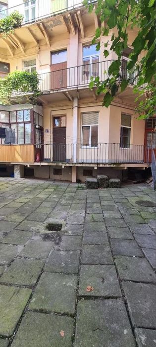 Продаж 1 кімн.квартира  27.10 м² 1/3 ц. вул.Клепарівська  75000$