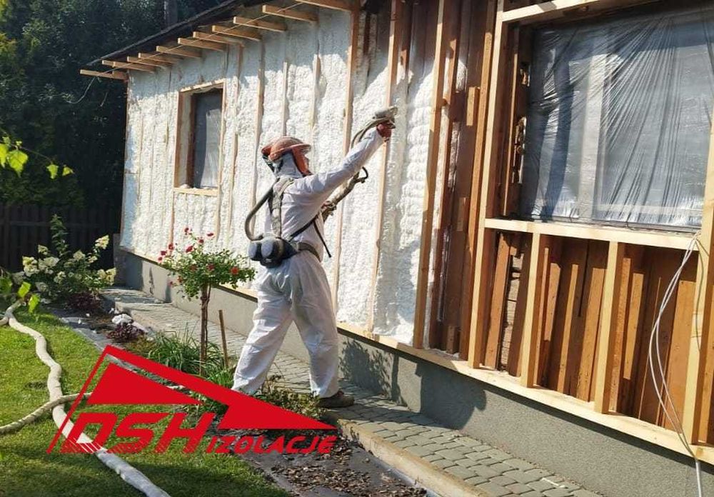 Piana PUR, Ocieplenie poddasza, ocieplanie piana, izolacja pianką