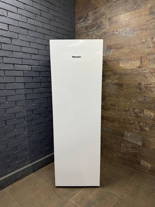 Продам Морозильну Камеру Miele  FN 28262 WS.NoFrost.2023 рік