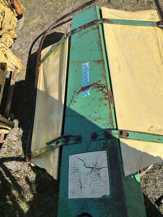 Sprzedam kosiarkę rotacyjną 135 cm koszenai stan dobry