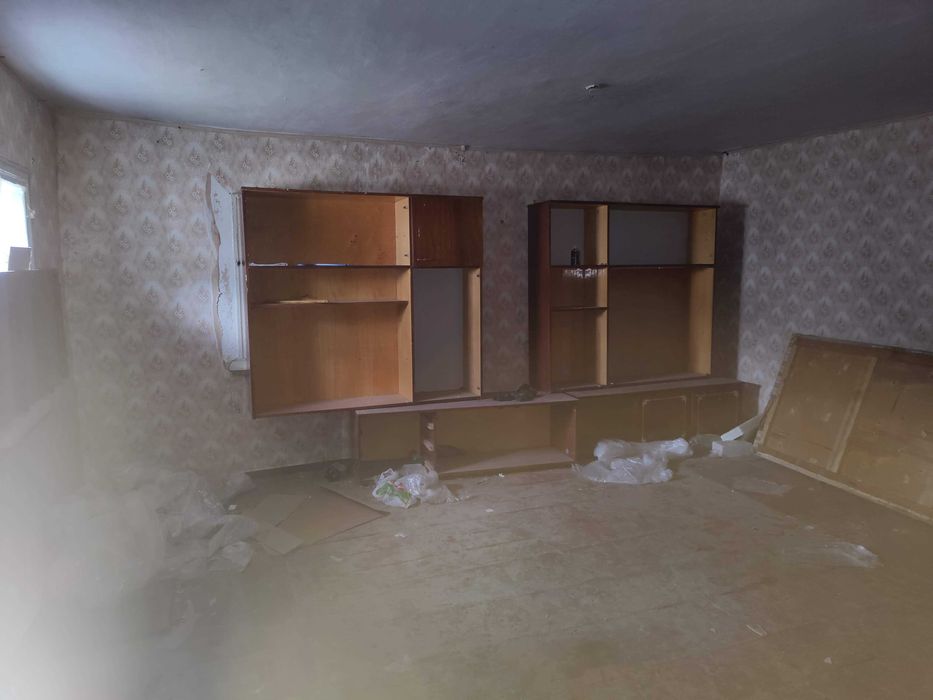 Продаж земельної ділянки з будинком під реконструкцію в с. Свидівок