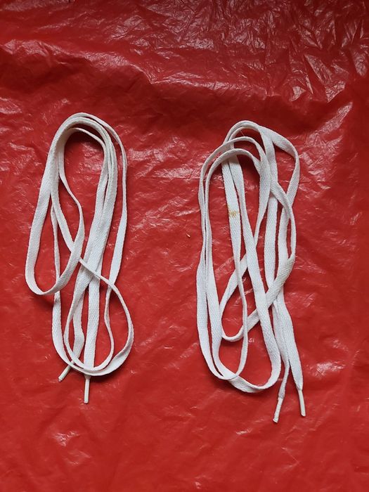 Sznurówki długie białe