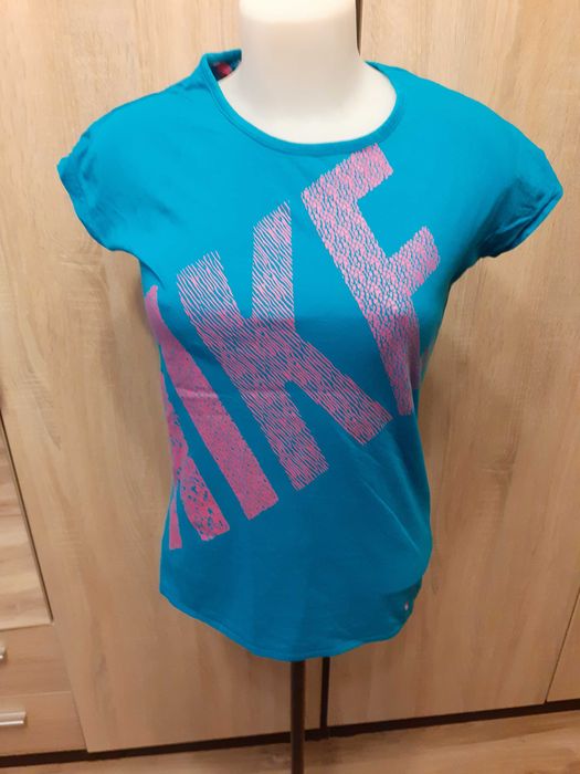 Koszulka Nike L kolorowa