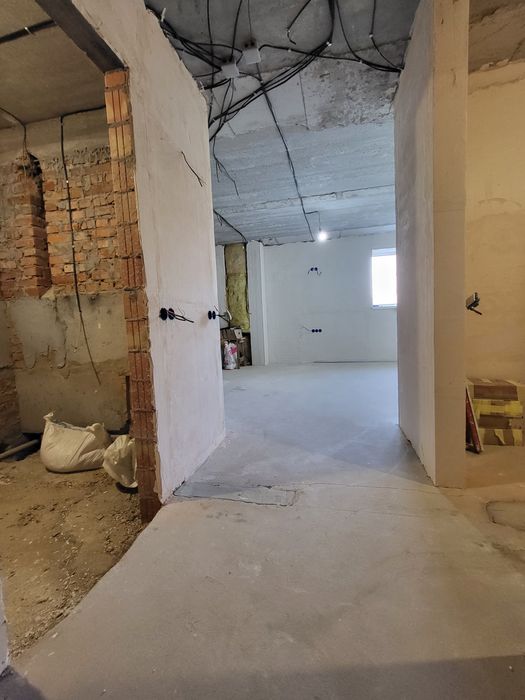 Продам квартиру в цоколі з частковим  ремонтом, ЖК Буча Квартал