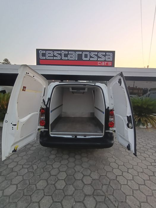 Citroen Berlingo Com Sistema de frio Longa
