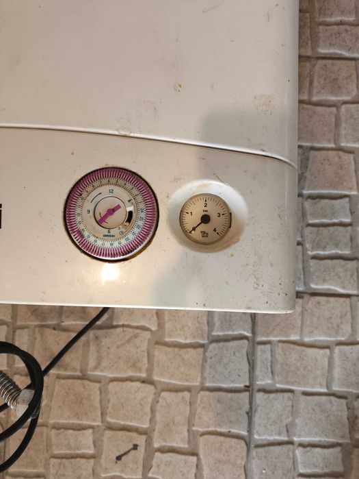 Caldeira FERROLI gás natural a funcionar