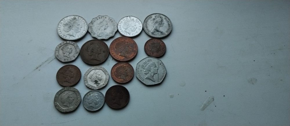 Продаеться монеты