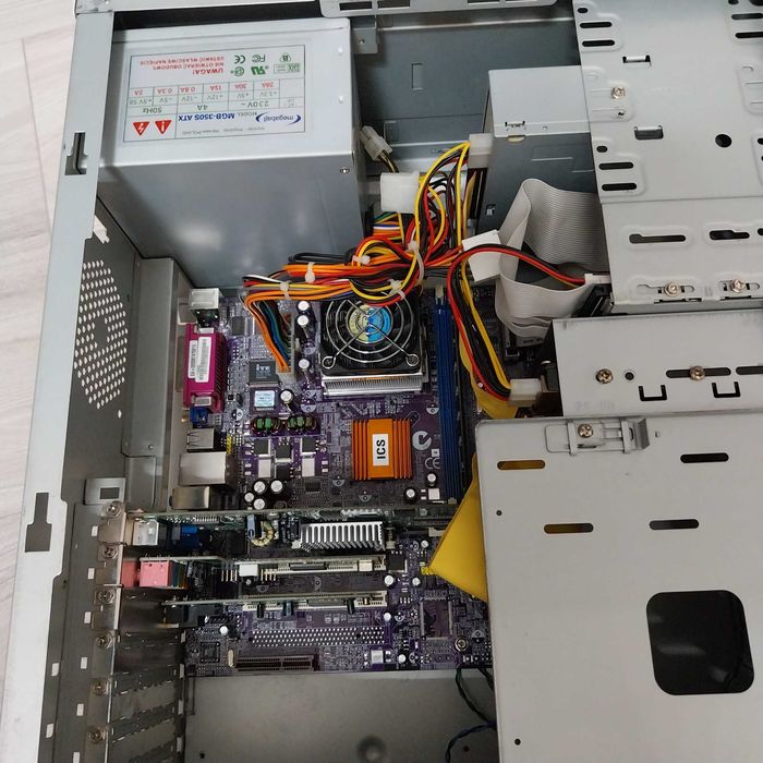 Retro komputer PC do starych gier pod Windows XP/Windows 98 AMD duron geforce4 zestaw komputerowy