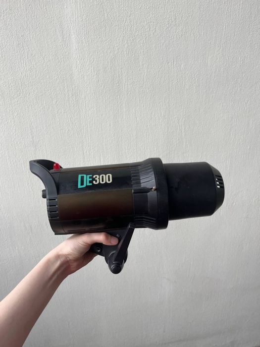 Godox de 300 студійний спалах