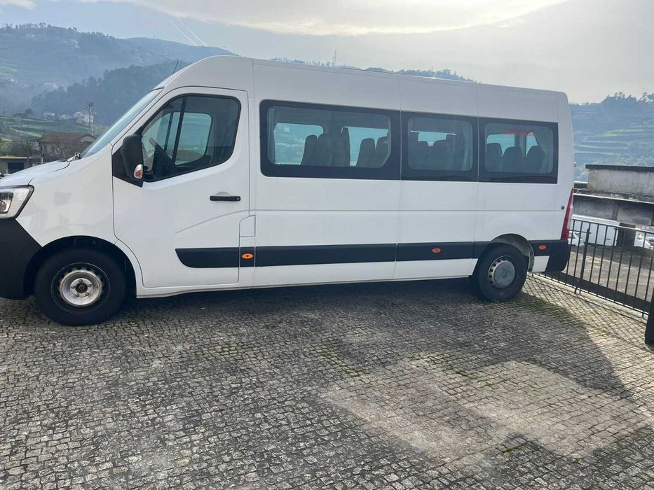 Mini-Bus Renault Master 16 lugares