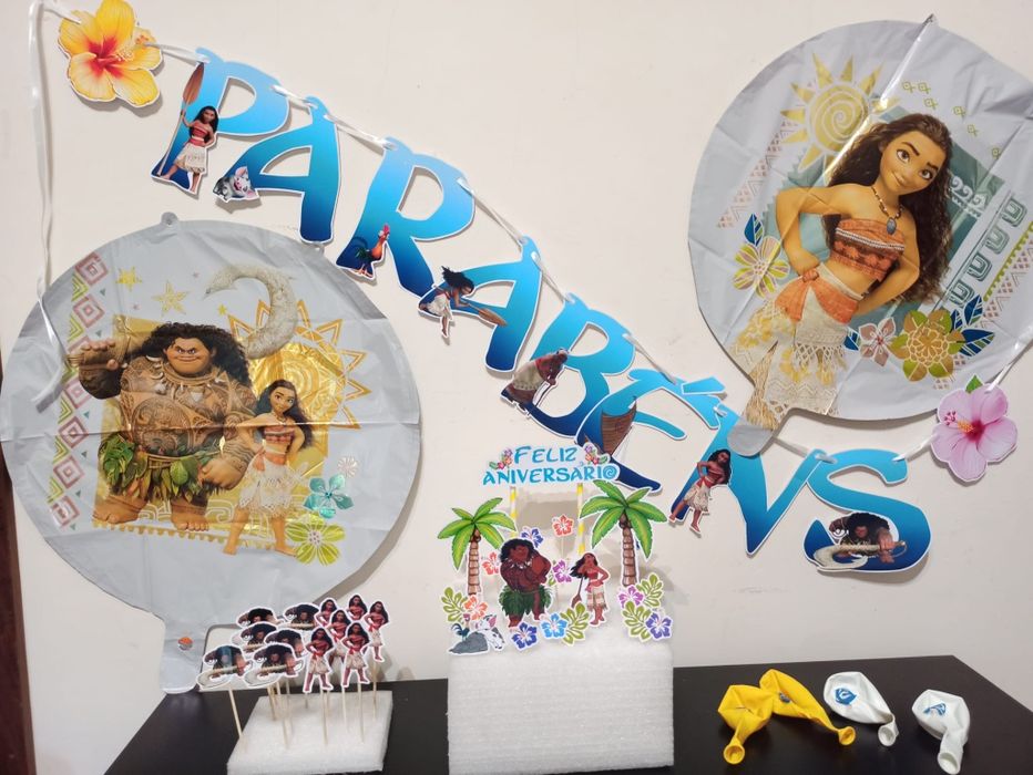 Kits de festa com balões, banners e muito mais