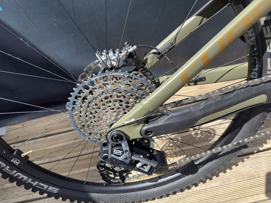 Bicicleta cube 144 stereo 800w