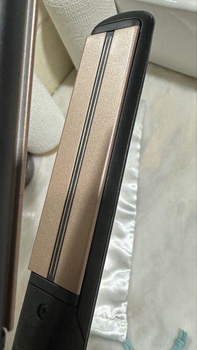 Alisador/ Prancha/ Chapinha de Cabelo - Remington Keratin Therapy Pro S8593 - Como Nova (3 utilizações)