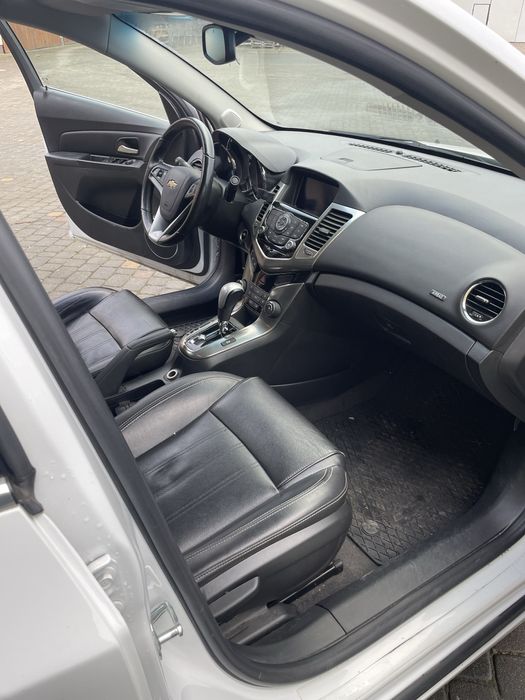 Chevrolet cruze 2012 automat przebieg 165000