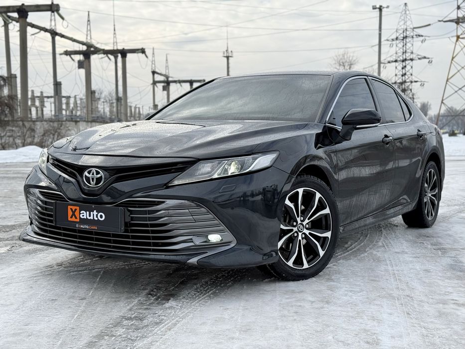 Toyota Camry official