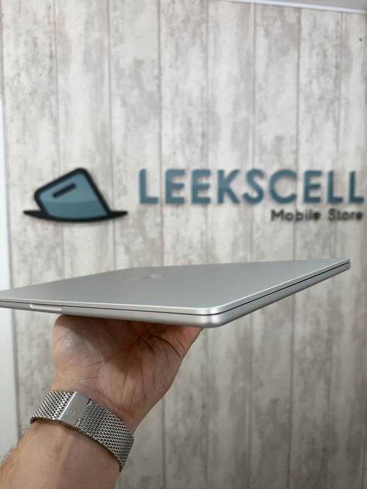 Macbook Air M5 - 13P - 16/1000GB - LUZ DAS ESTRELAS - NOVO CAIXA ABERTA