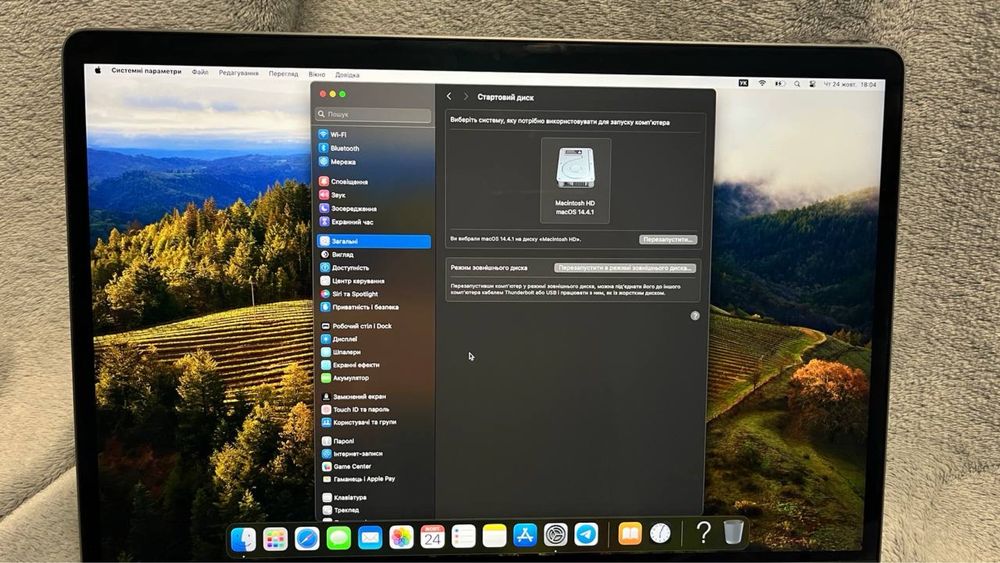 MacBook pro 15 2019 рік