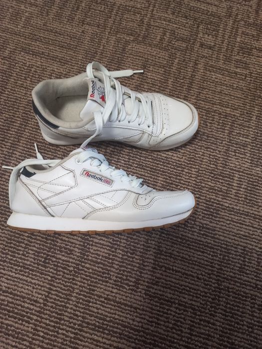 Кроссовки кроссівки