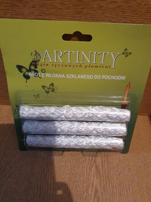 Pochodnia olejowa lampion z kolorowym płomieniem.Olej i knoty zapasowe