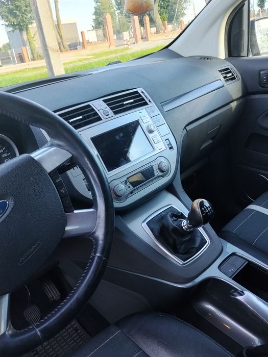 Ford.  Kuga 2009
