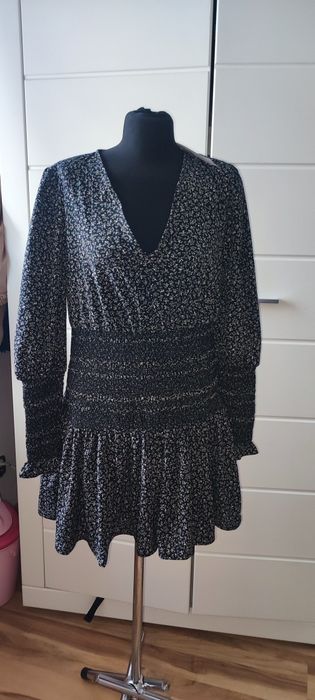 Sukienka firmy Topshop nowa ,zwiewna 40