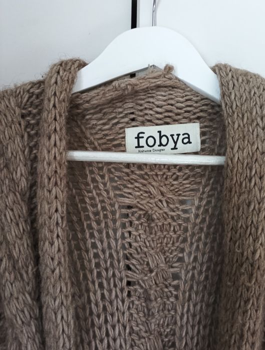 Kardigan beżowy Fobya