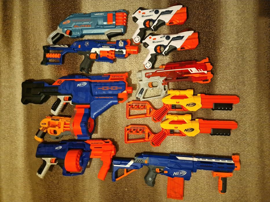 Pistolety nerf 9 szt stan BDB
