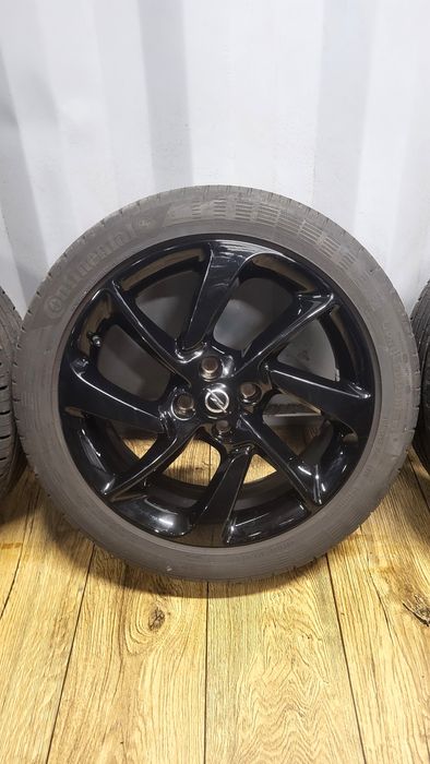 Felgi Opel 17" 4x100 z oponami 215/45 R17 Corsa E D Adam