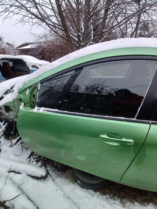 передняя дверь мазда 2