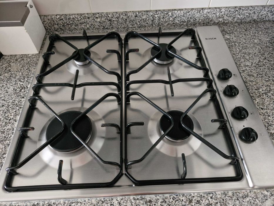 Vendo placa a gás natural bosch em excelente estado.