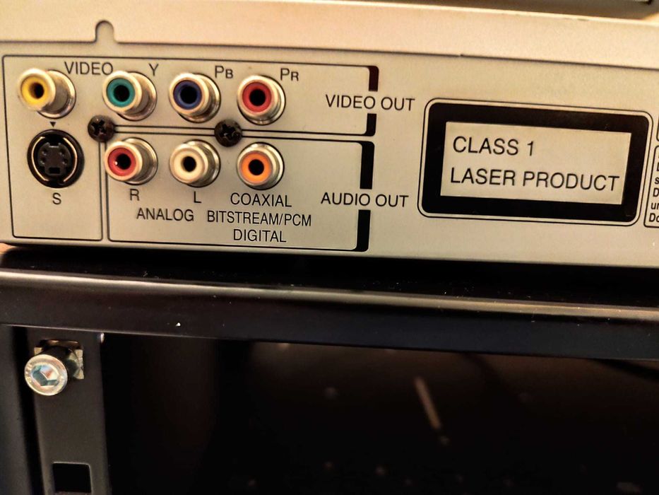 Toshiba DVD player TOSHIBA em bom estado de funcionamento