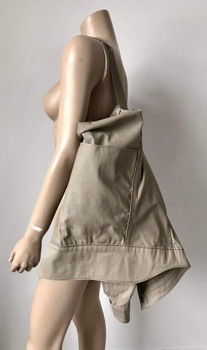 Levi's jeansowa kurtka damska z kapturem i ukrytymi kieszeniami M
Rozm