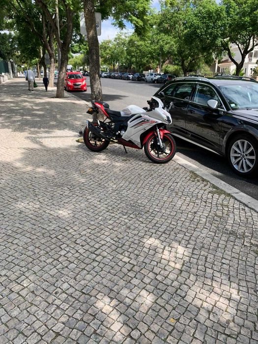 Keeway RKR 125 - 14.200 Km