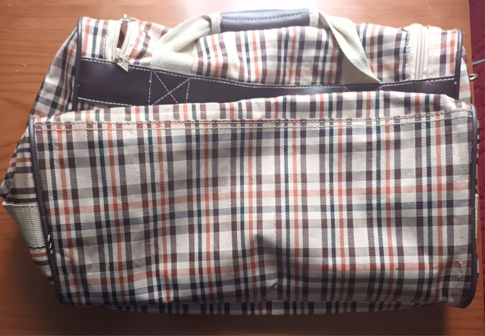 Pequeno saco de viagem