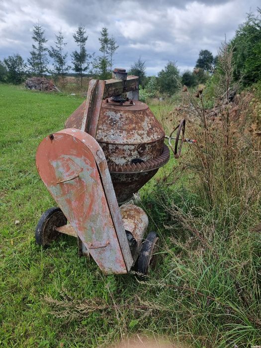 Betoniarka 200l na siłę