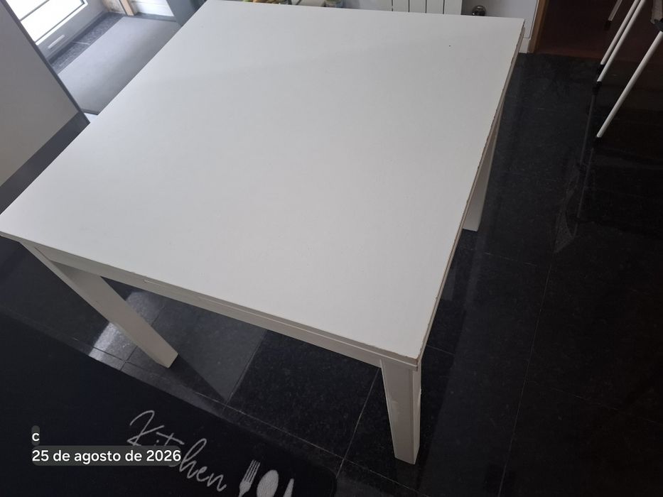 Mesa extensível IKEA BJURSTA branca 90x90 → 168cm